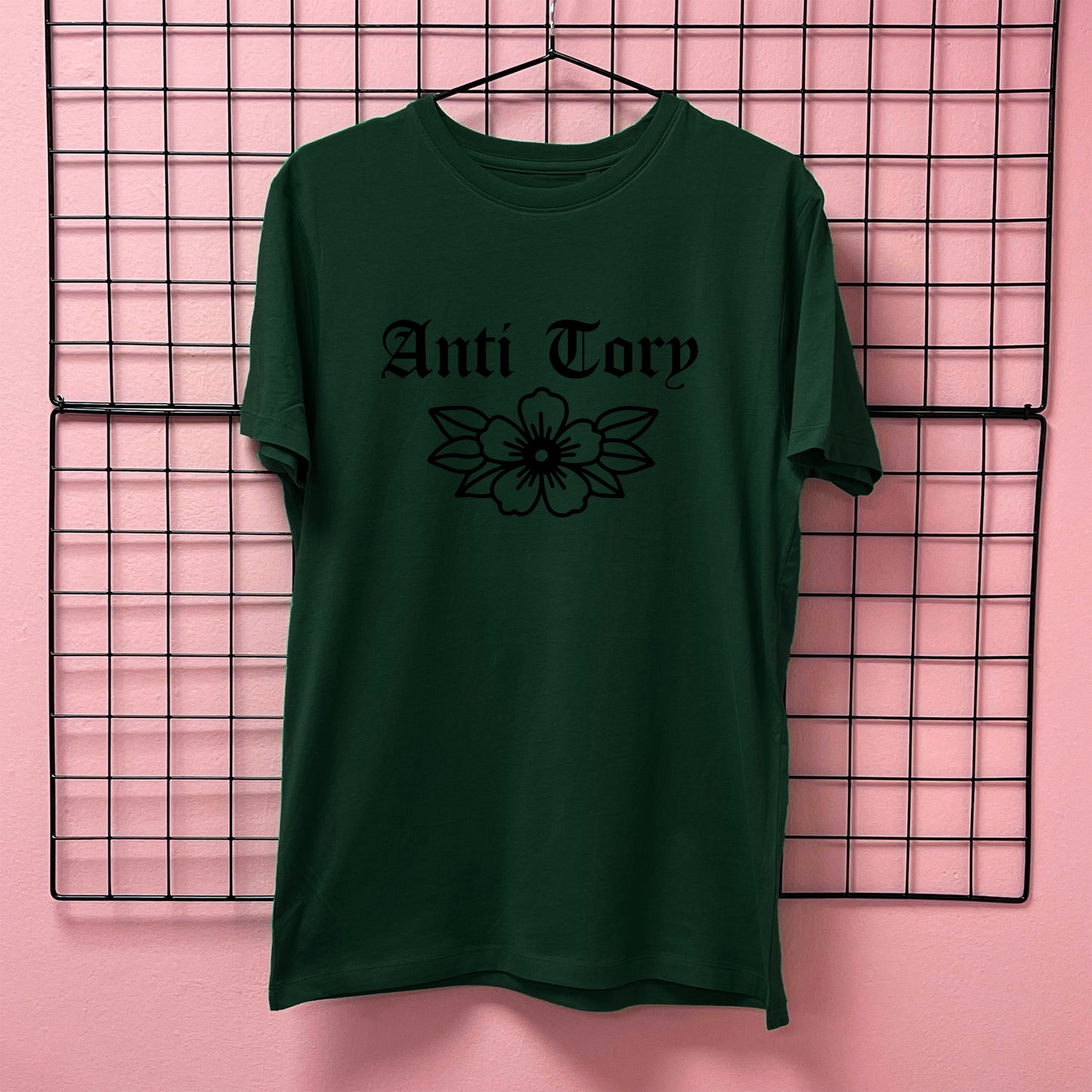 ANTI TORY FLOWER T-SHIRT