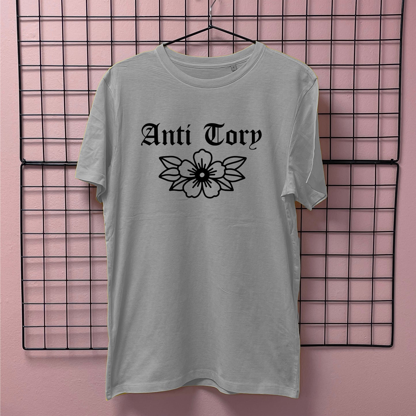 ANTI TORY FLOWER T-SHIRT
