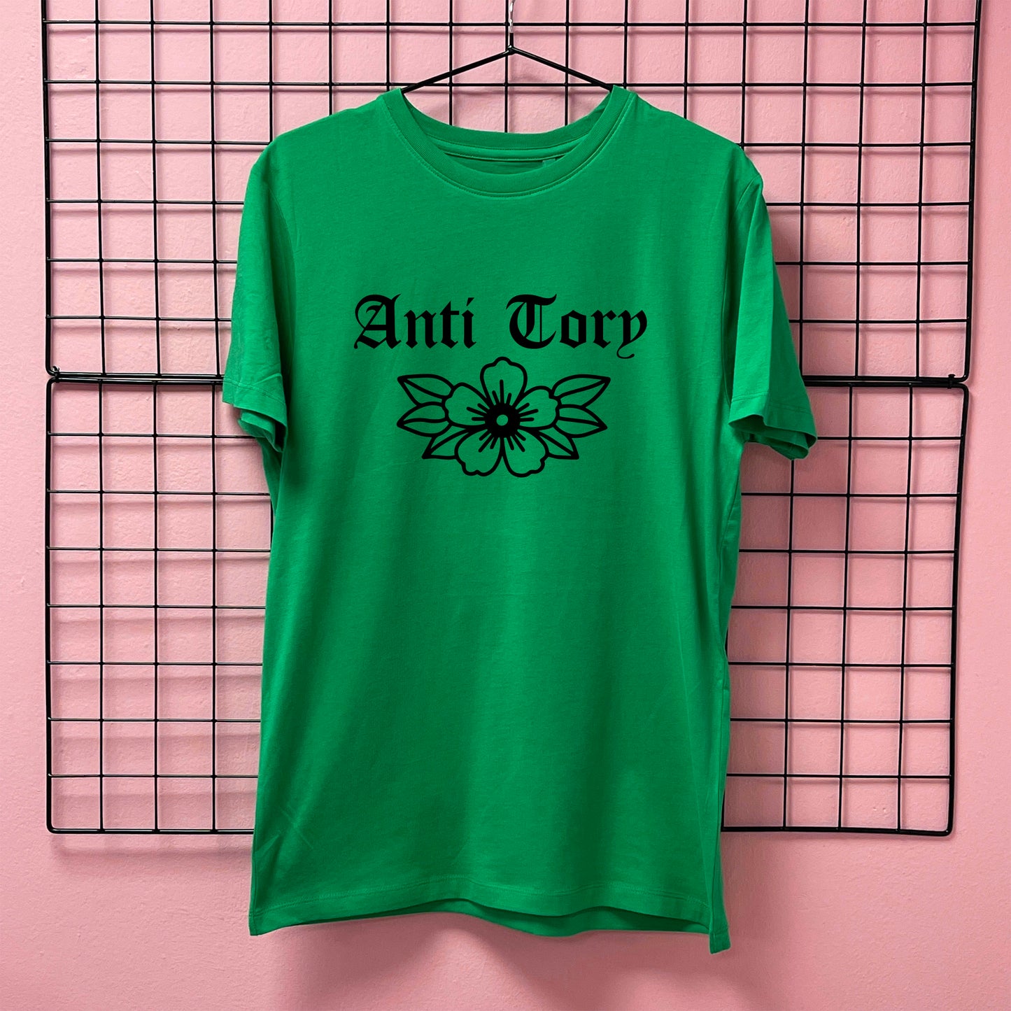 ANTI TORY FLOWER T-SHIRT