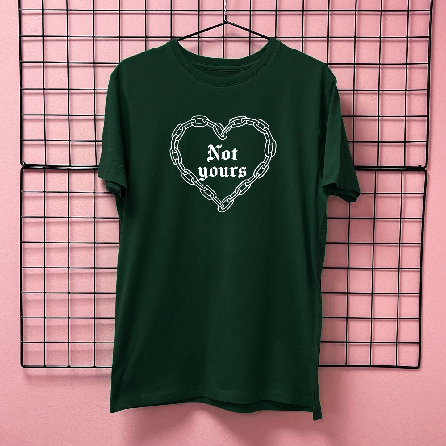 NOT YOURS CHAIN HEART T-SHIRT