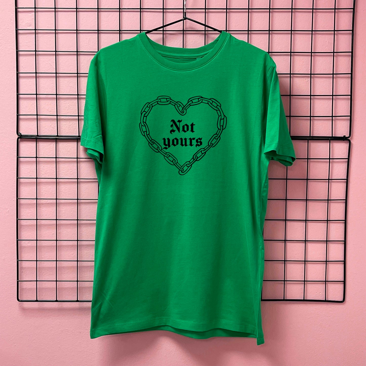 NOT YOURS CHAIN HEART T-SHIRT