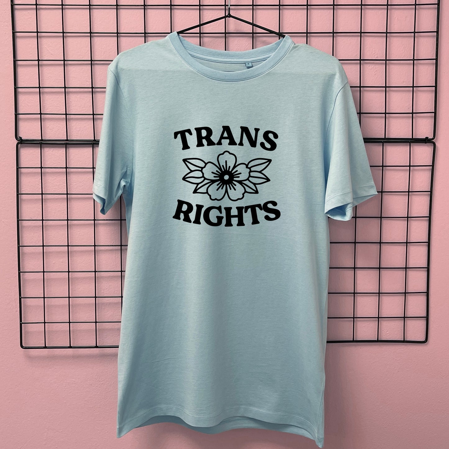 TRANS RIGHTS FLOWER T-SHIRT