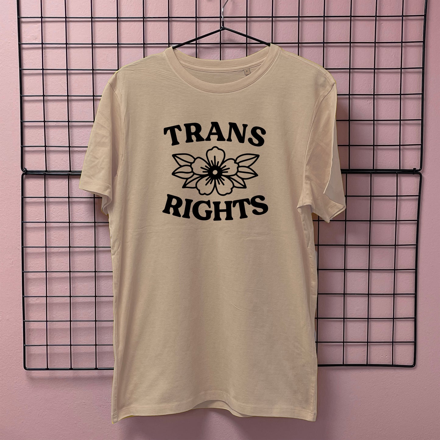 TRANS RIGHTS FLOWER T-SHIRT