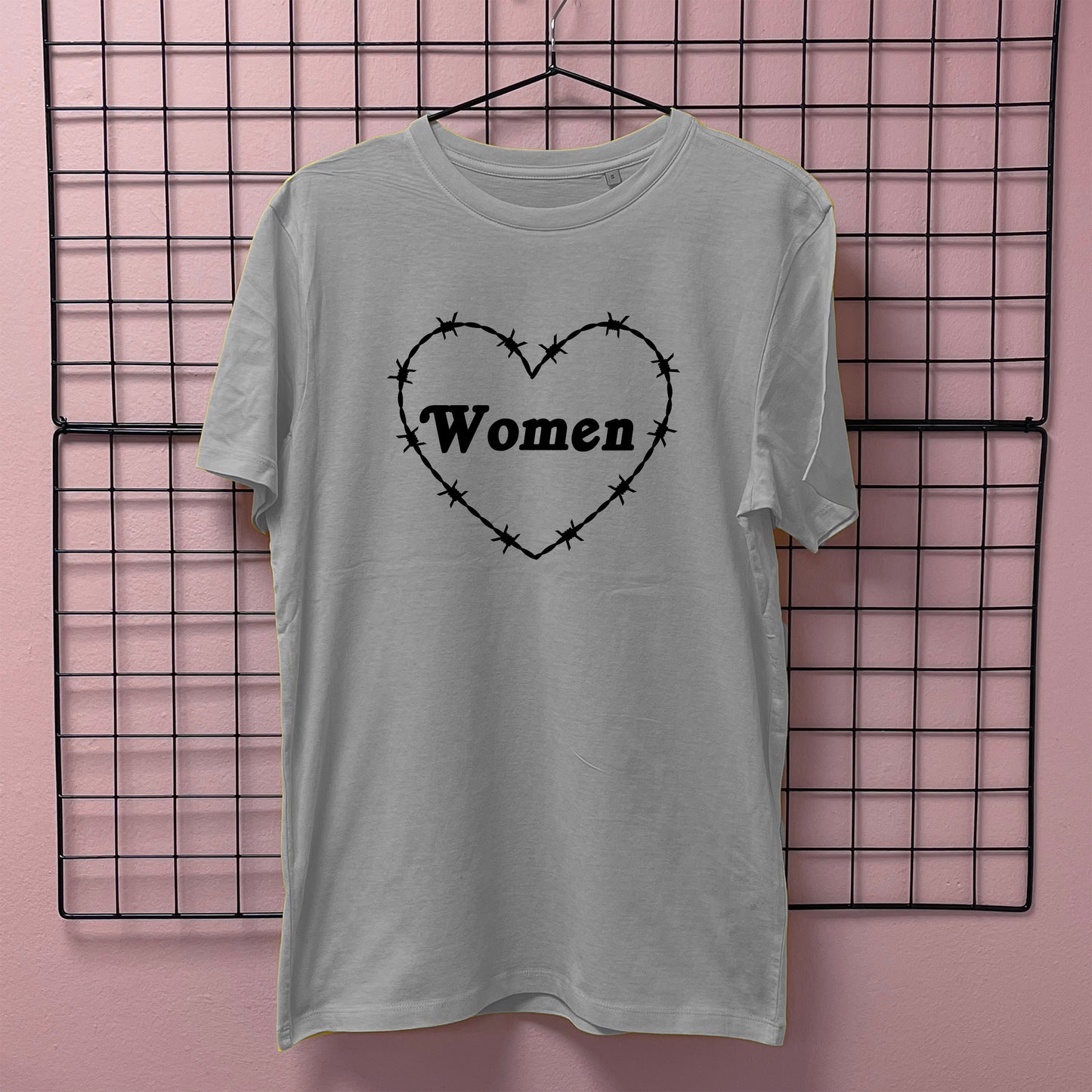 WOMEN BARBED WIRE HEART T-SHIRT