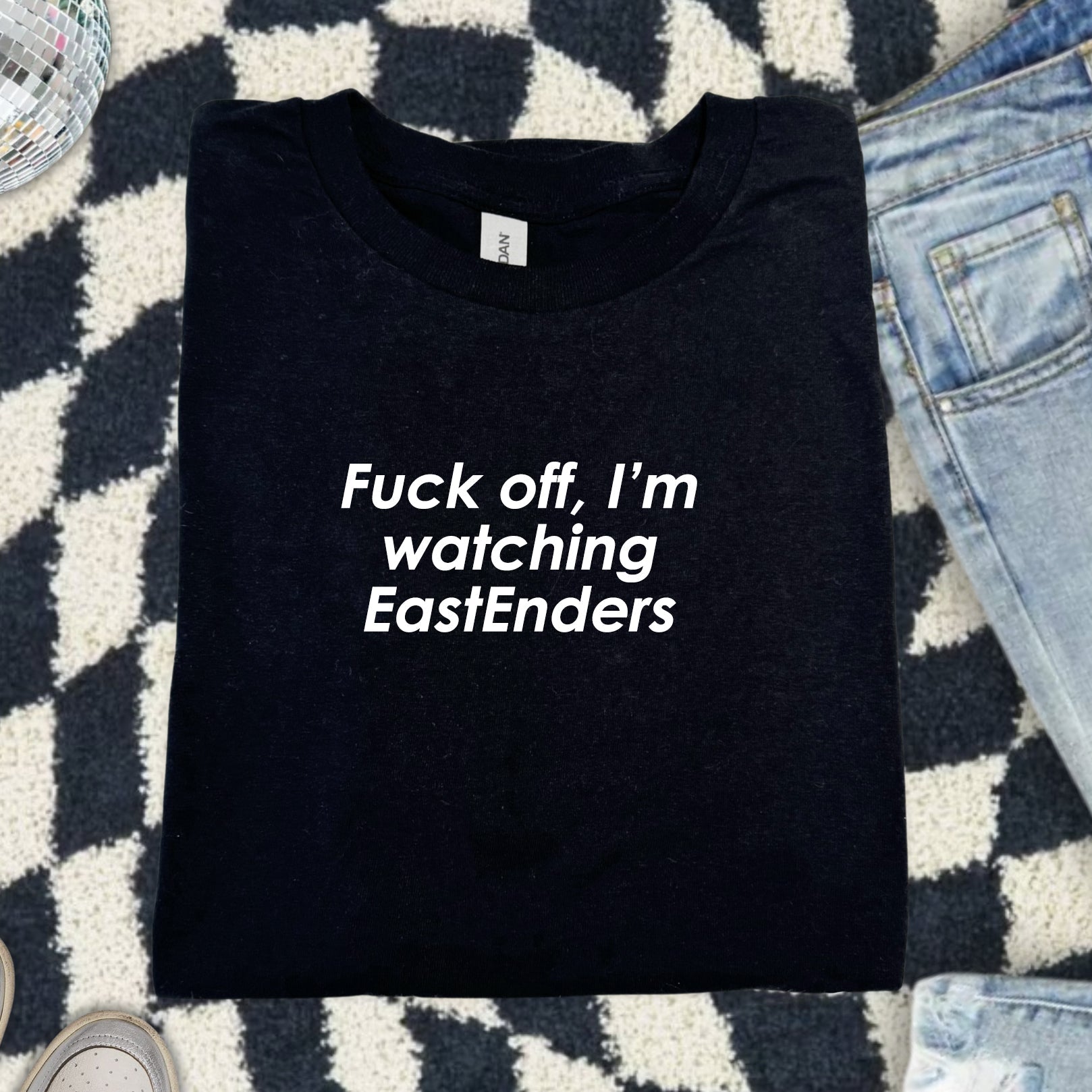 FUCK OFF/GO AWAY I'M WATCHING