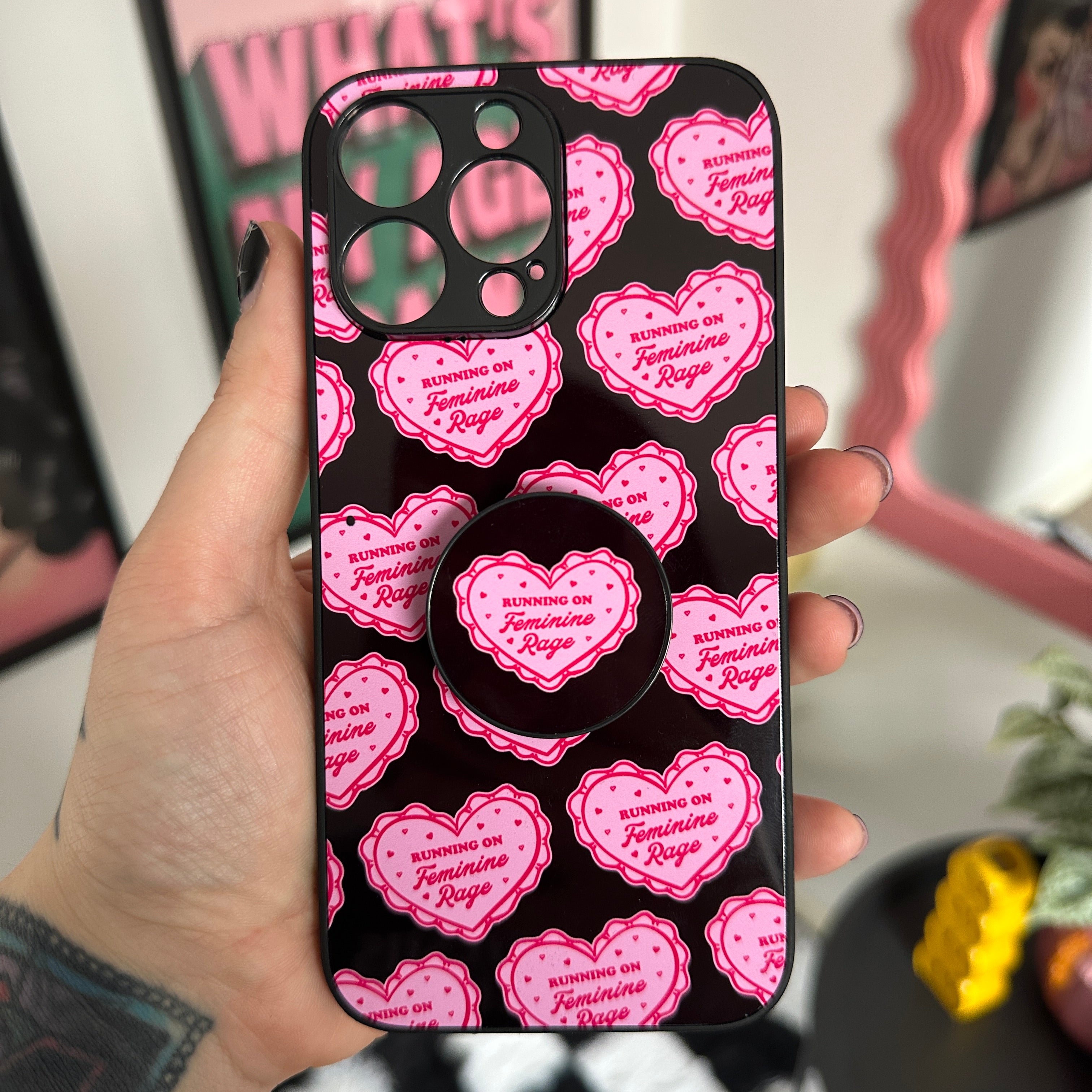 FEMININE RAGE PHONE GRIP