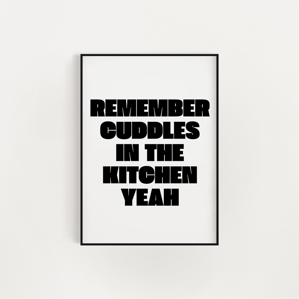 MARDY BUM CUDDLES PRINT